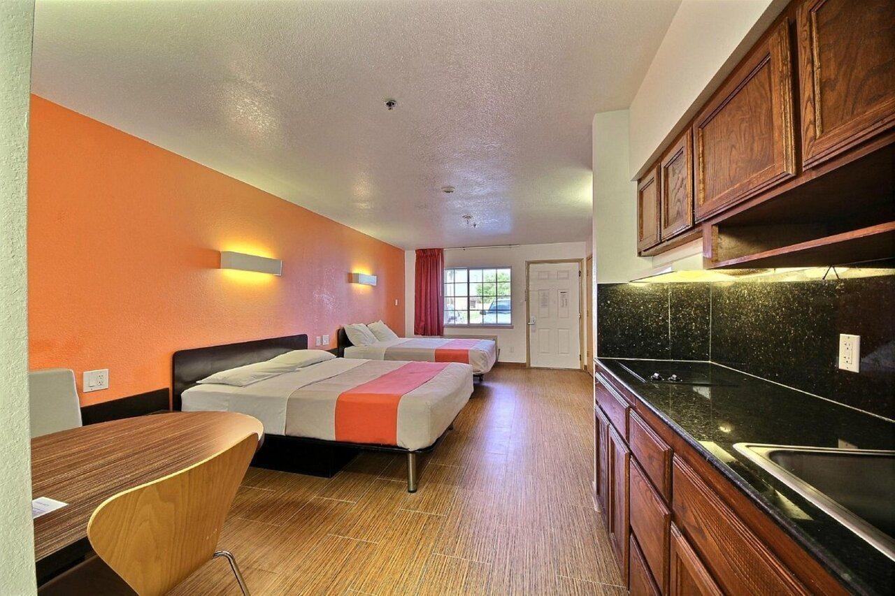 Motel 6-Edinburg, Tx Εξωτερικό φωτογραφία