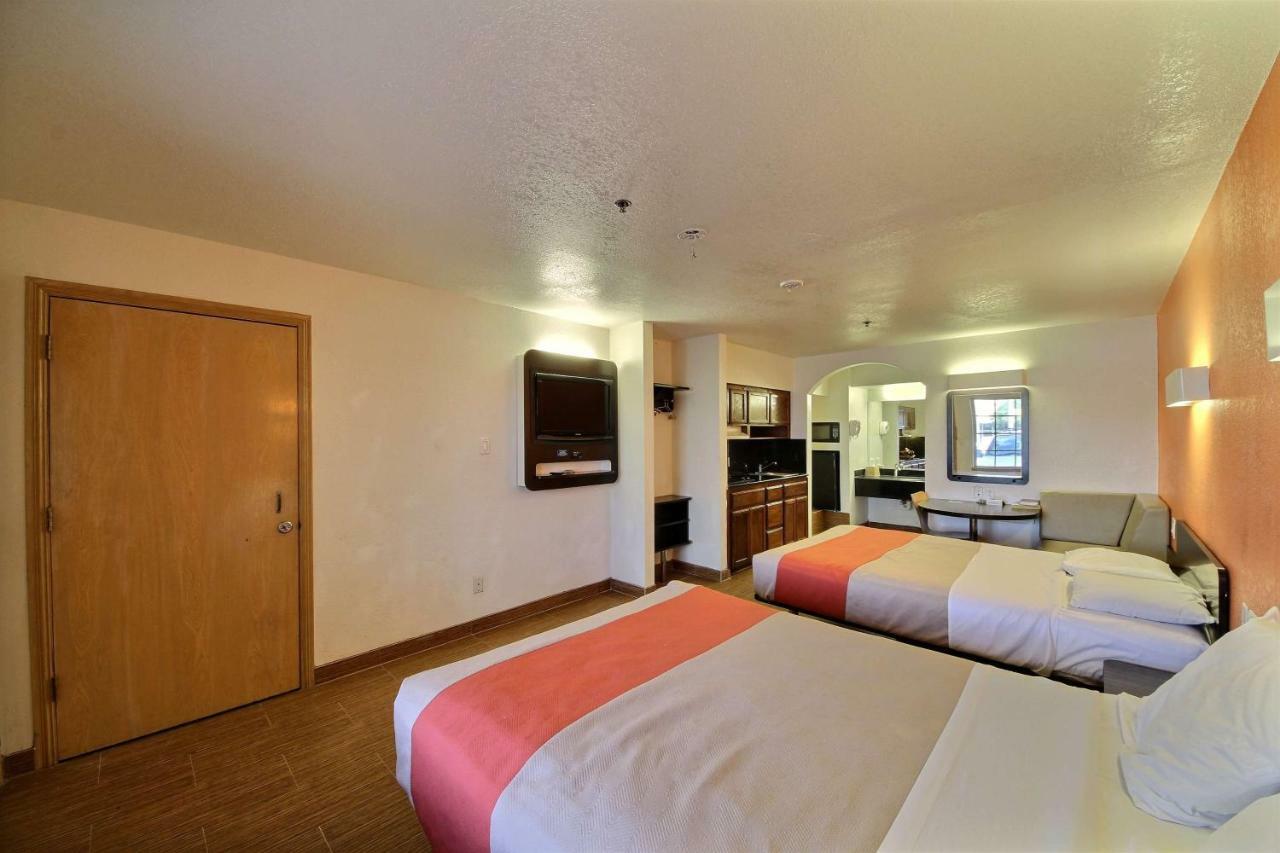 Motel 6-Edinburg, Tx Εξωτερικό φωτογραφία